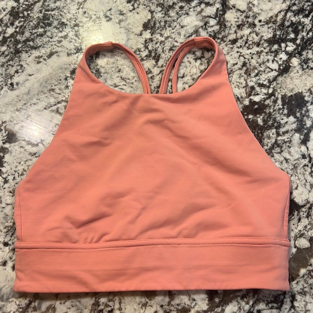 Lululemon Sports Bra, unsure of style, size 6
